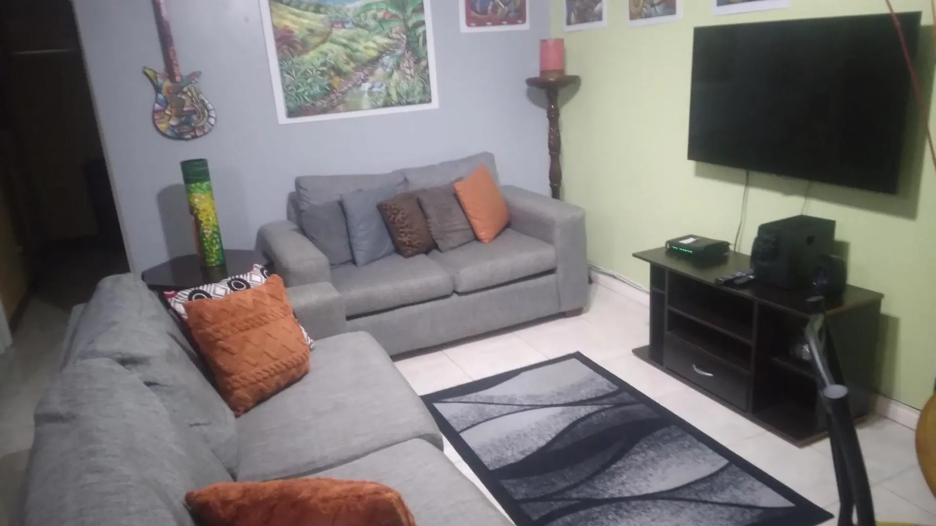 Appartement Artist Place Kensington 2Br New Kingston