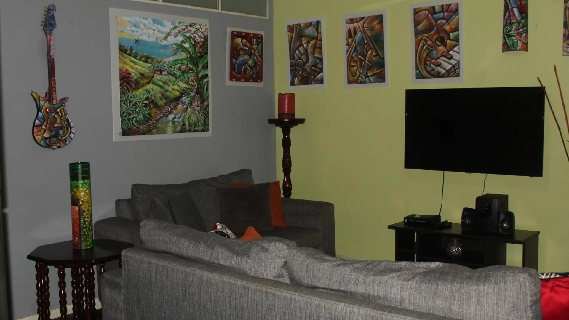 Appartamento Artist Place Kensington 2Br New Kingston